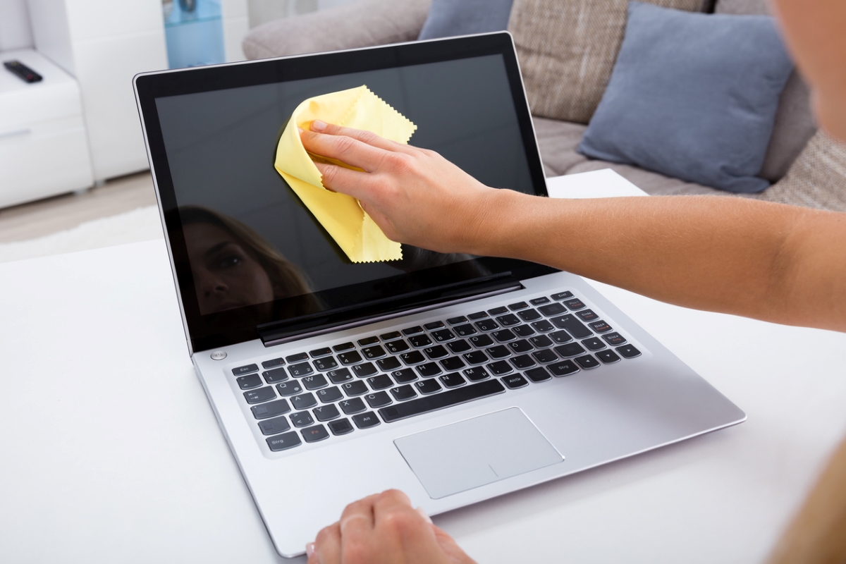 electronics you never clean - hand cleaning laptop screen