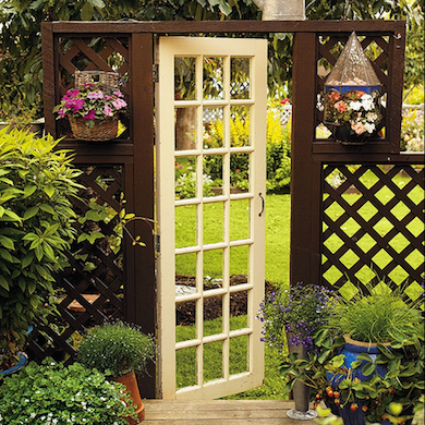 Great Entrances: 10 Welcoming Garden Gates