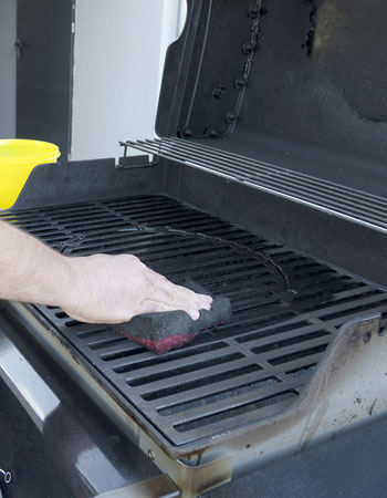 Gas Grill Won’t Light Dirt and Debris Blockage