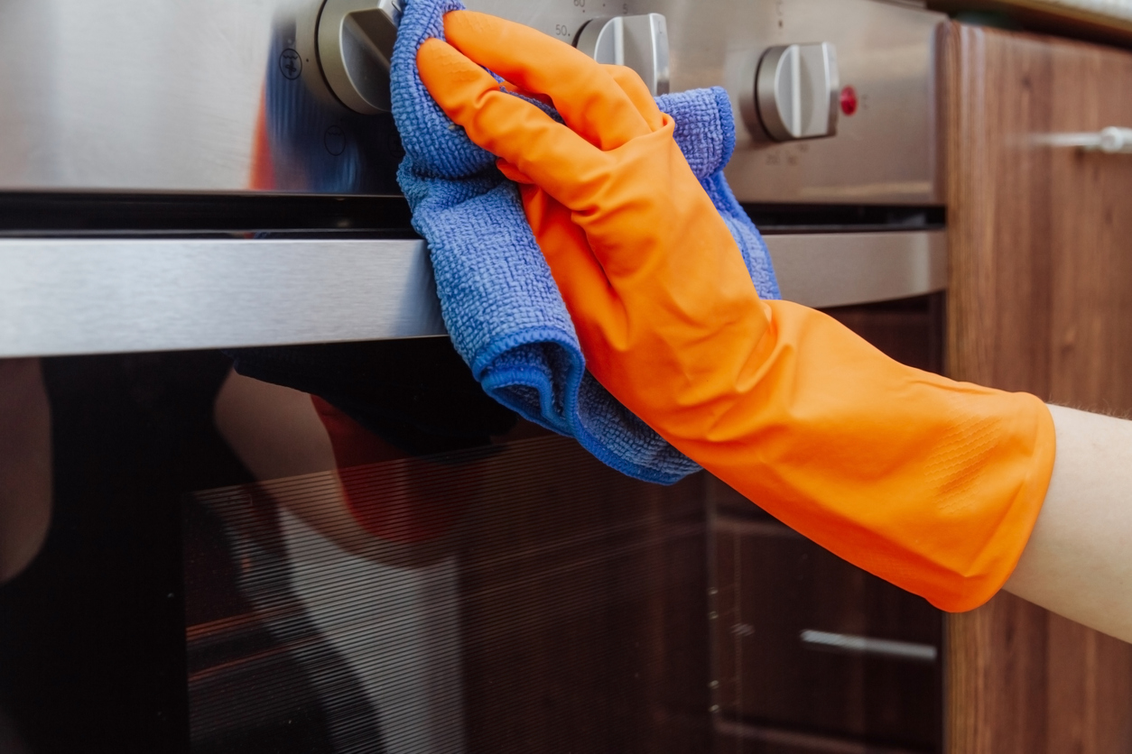 13 Mistakes People Make While Spring Cleaning