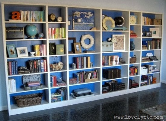 Dos and Don’ts of Arranging a Bookshelf