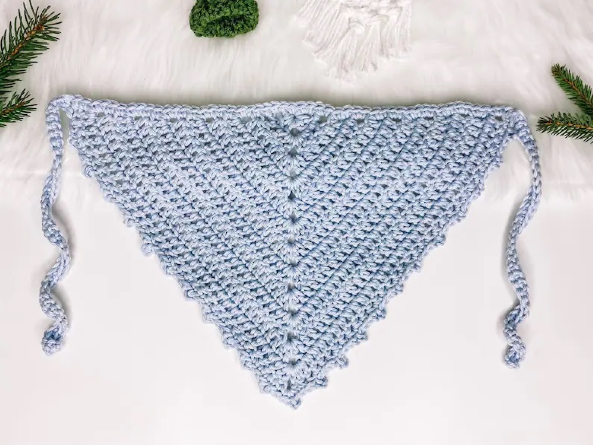 modèles de crochet pour débutants - bandana bleu au crochet