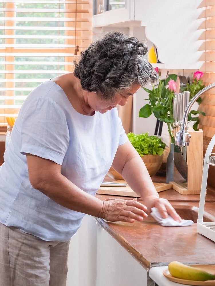 10 Housekeeping Habits of Happy People