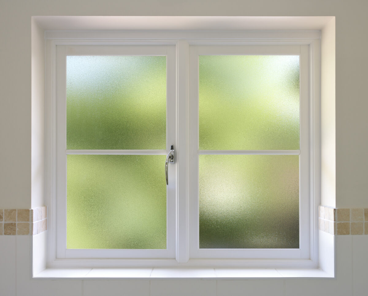 bathroom window privacy