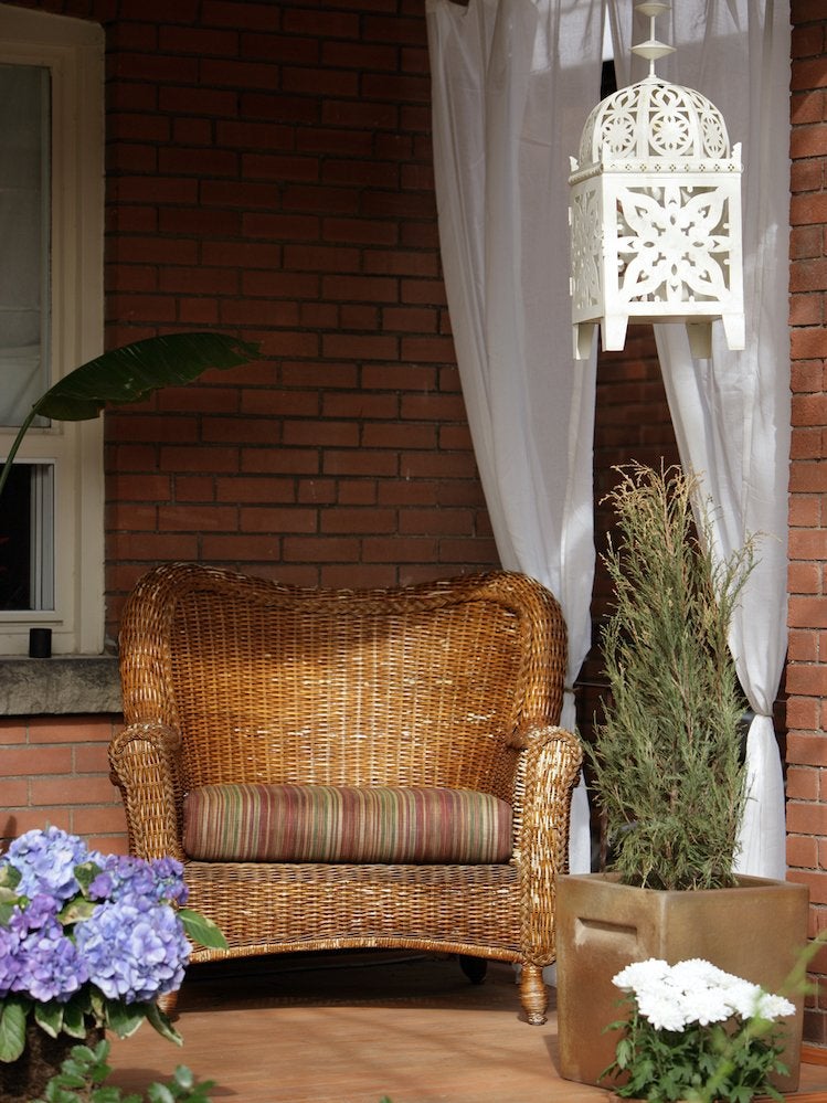 25 Ways to Upgrade Your Outdoor Living Space for Almost Nothing