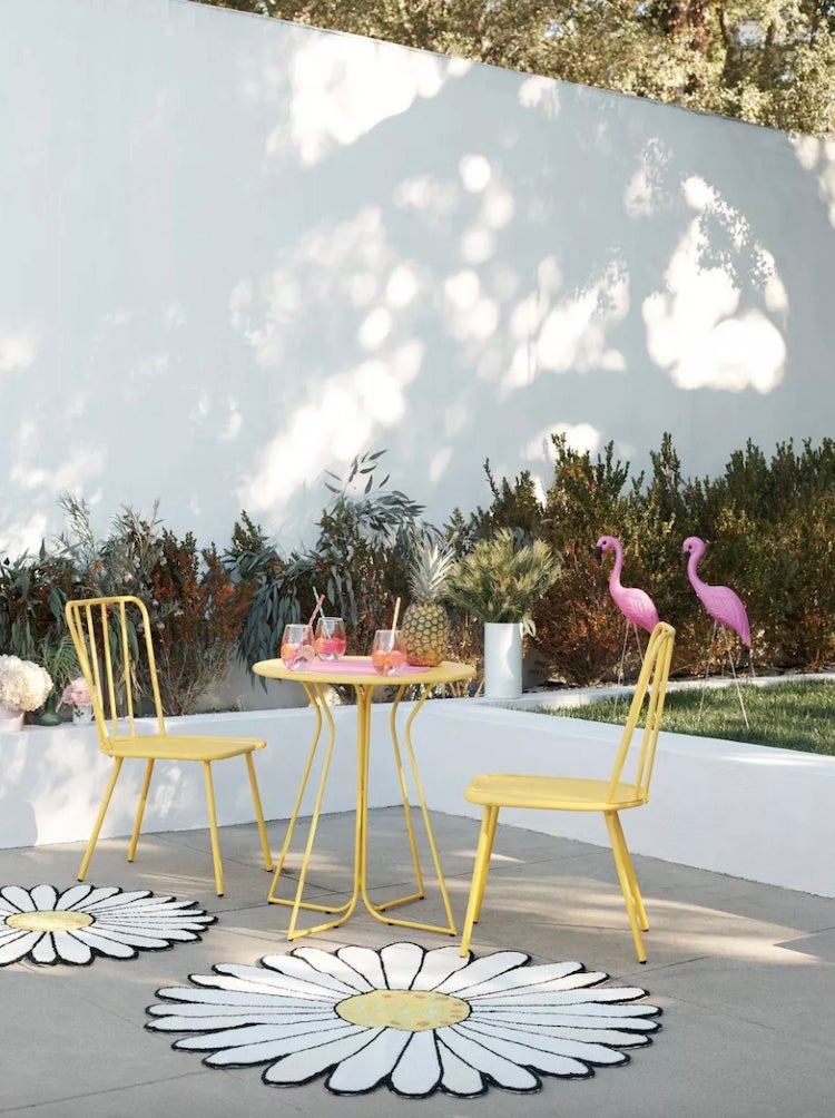 8 Retro Trends to Bring to the Backyard