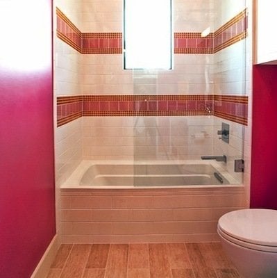 Tiny Bath? 8 Space-Smart Color Choices