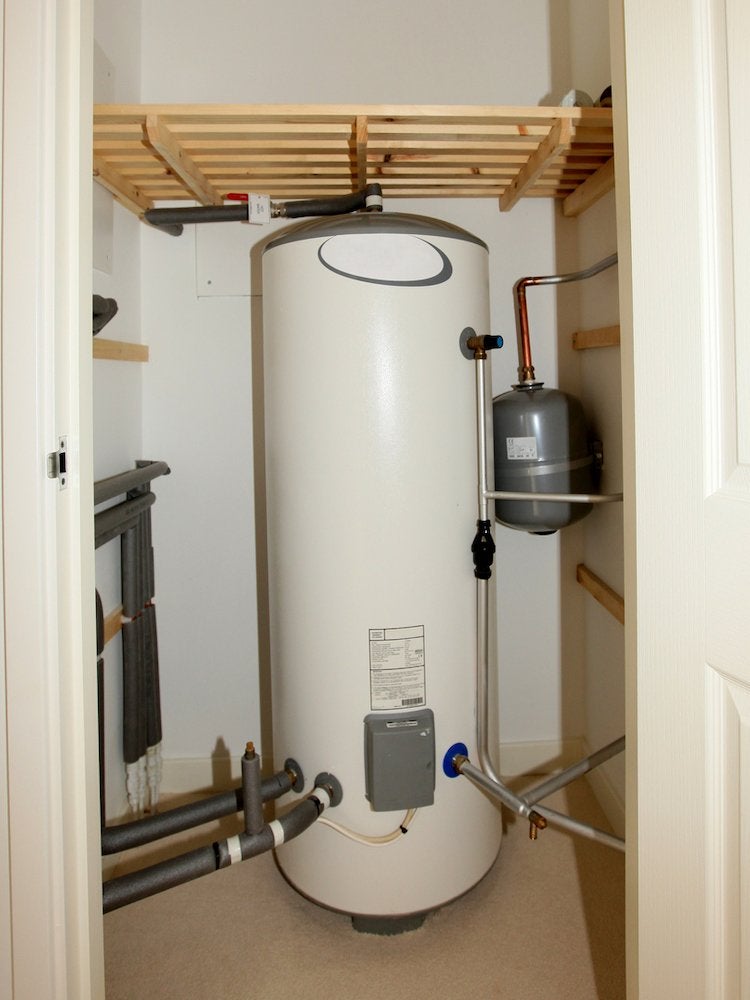 7 Signs Your Home Needs a Water Softener