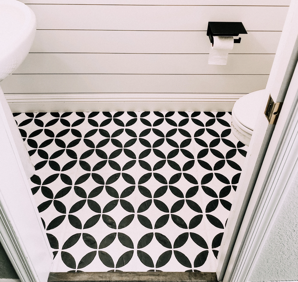 Inverted star tile in bathroom