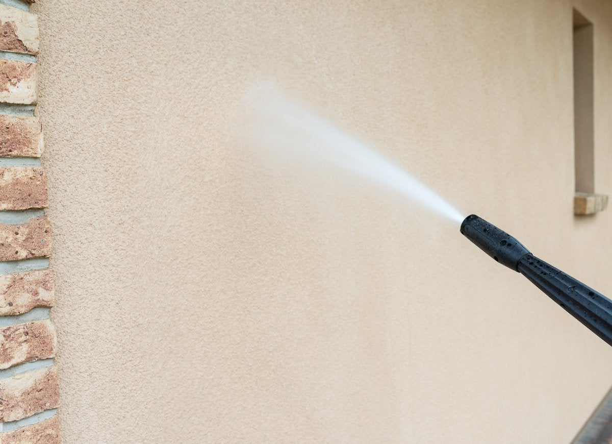 11 Mistakes Most People Make with a Power Washer