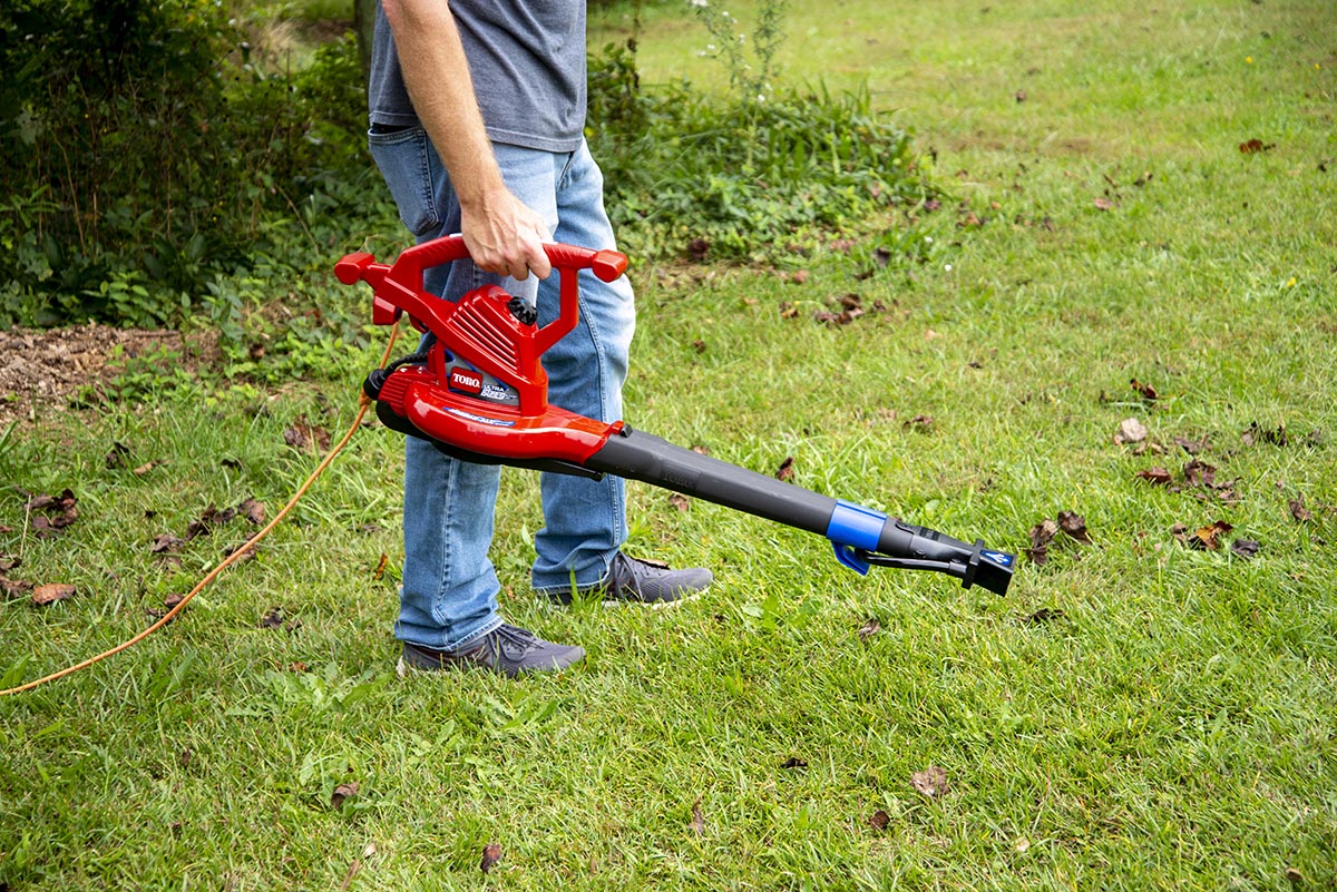 Toro Leaf Vacuum