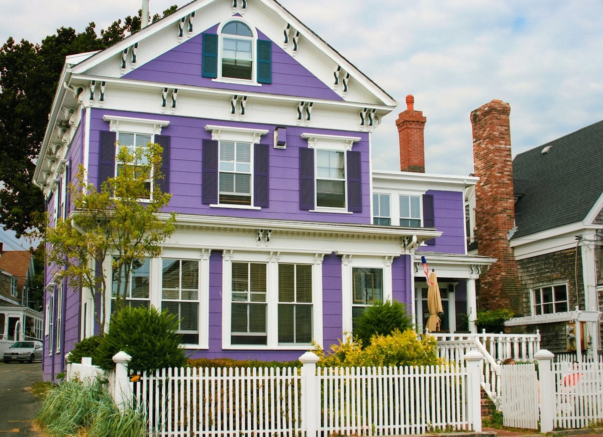 The Do’s and Don’ts of Choosing a New House Color