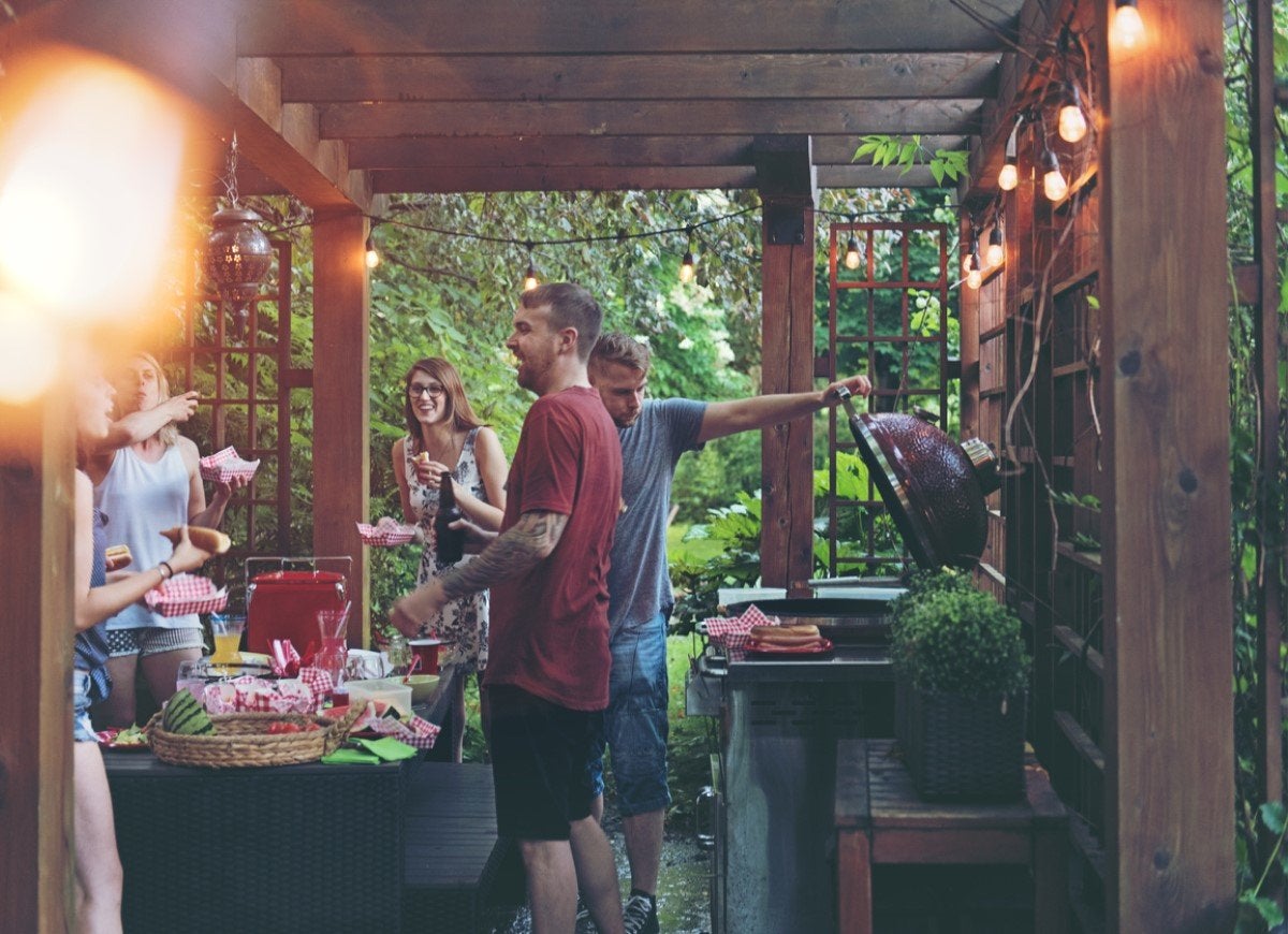 13 Beautiful Ways to Style a Backyard Pergola