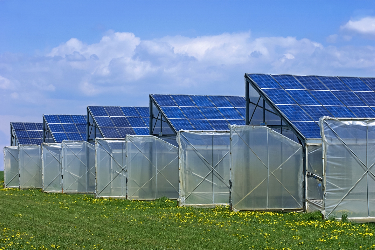 how to heat a greenhouse - solar panels on greenhouse