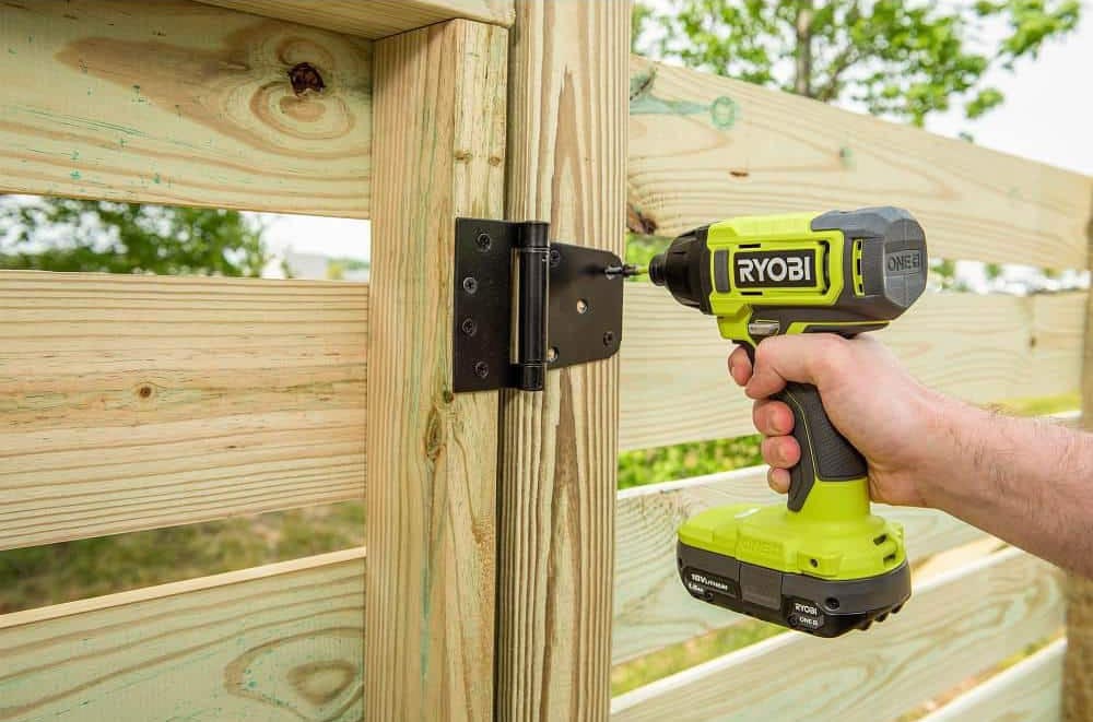 Ryobi vs. DeWalt