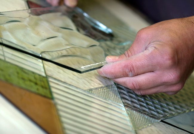 How to Cut Glass Tile