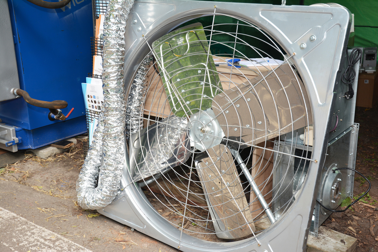 Qui installe les ventilateurs de grenier