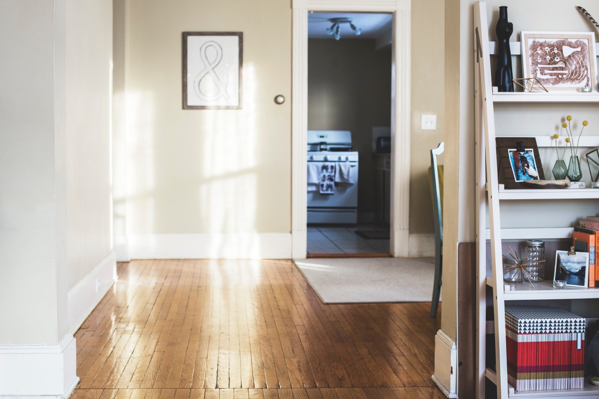 Installing Shoe Molding in the Home