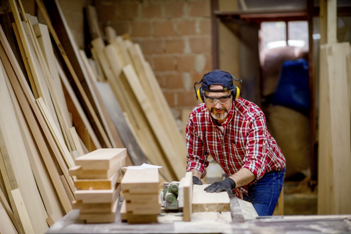 Miter Saw vs. Table Saw: The Table Saw Works Better for Cuts in Large Pieces of Wood