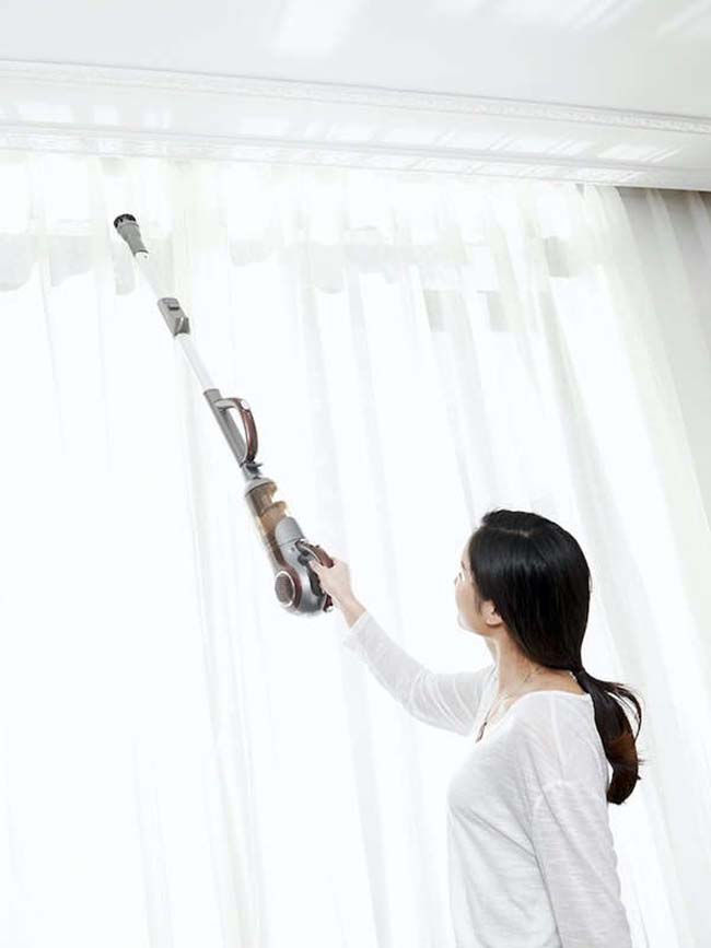 Dusting Tips Vacuum Curtains