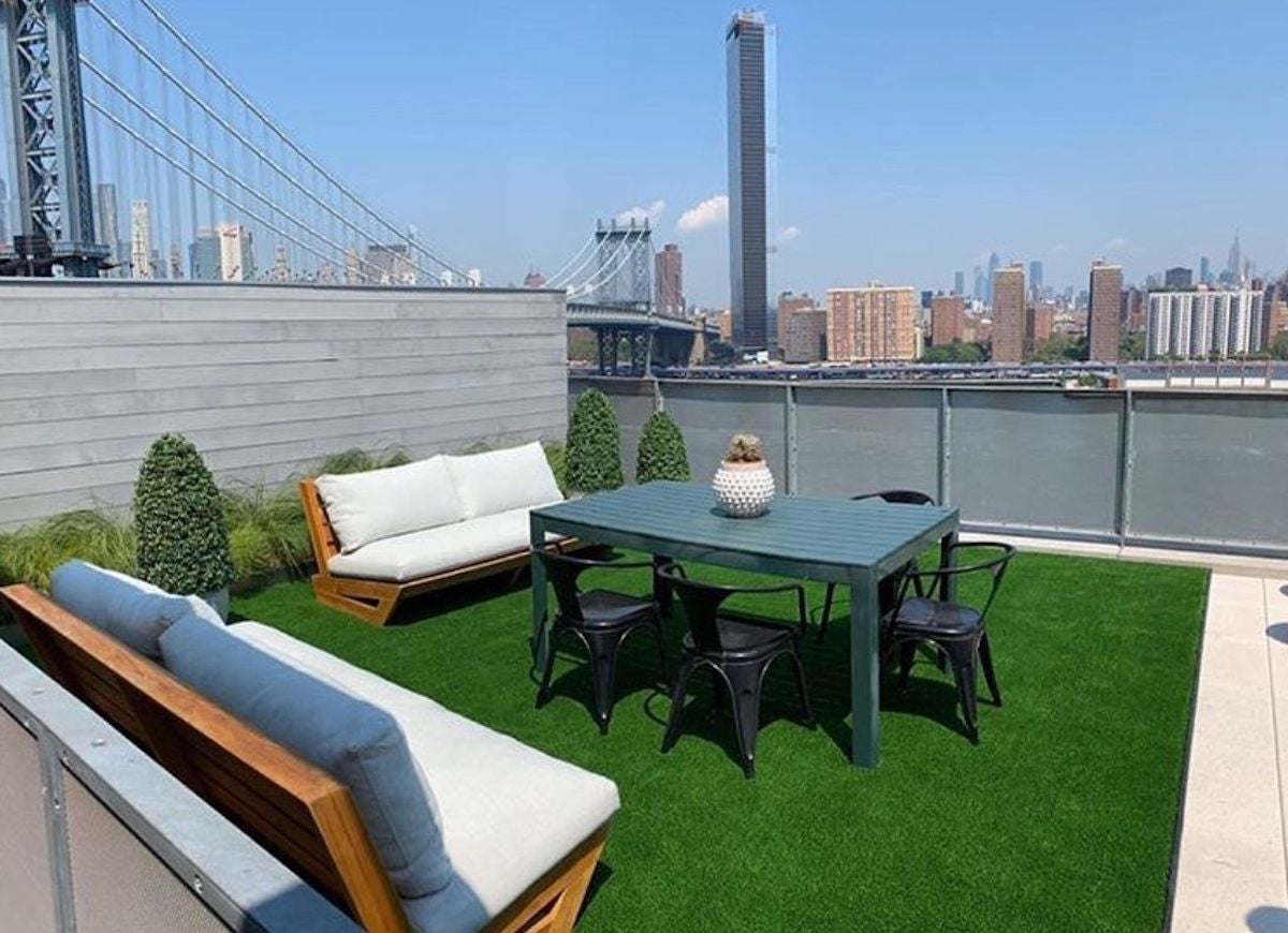 8 Inspiring Ideas for an Artificial Turf Landscape