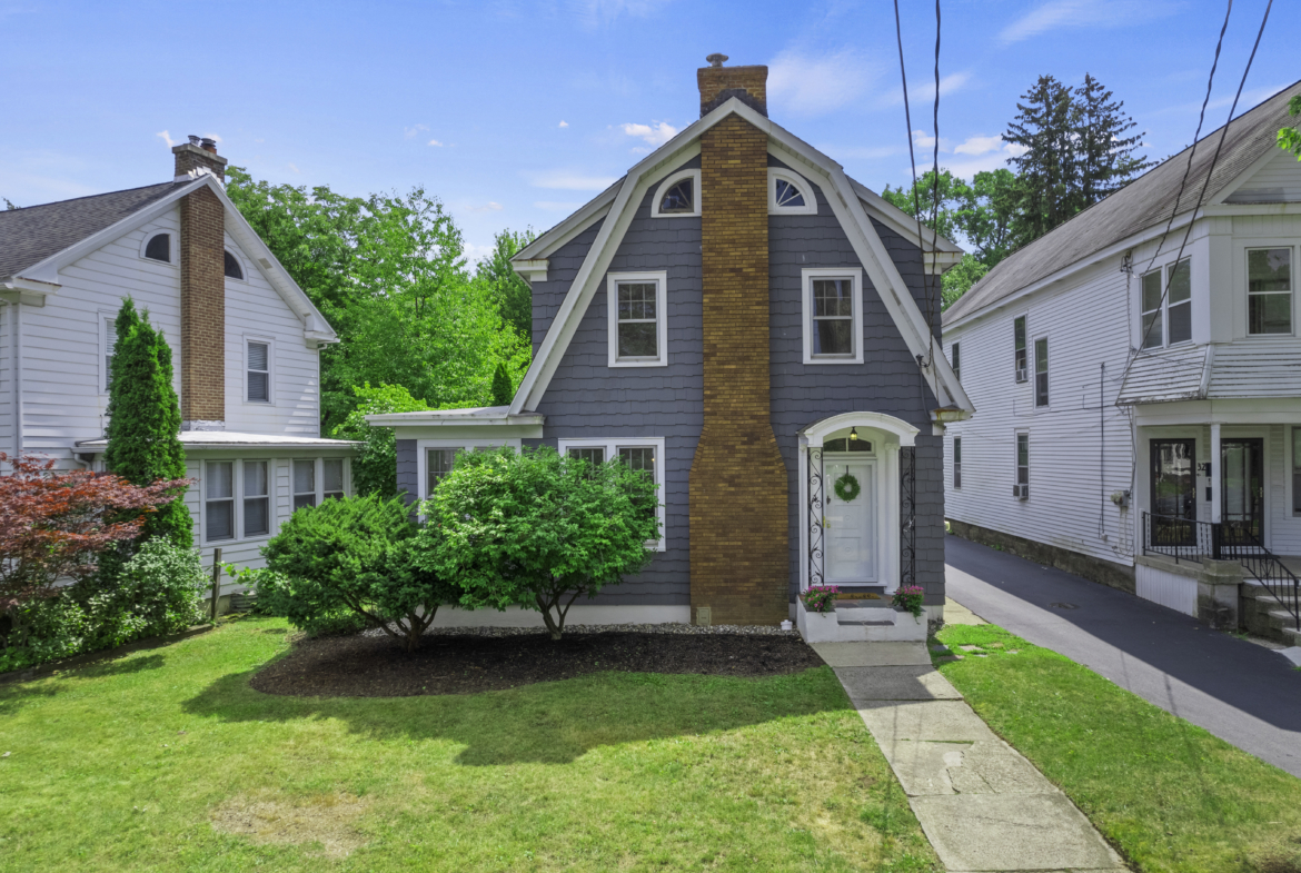 types of houses dutch colonial