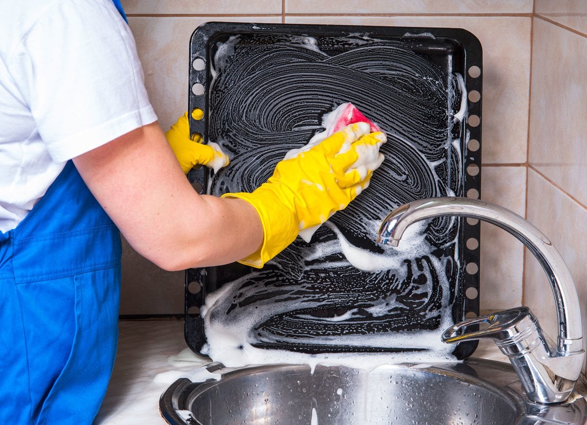 11 Ways You’re Accidentally Ruining Your Cookware