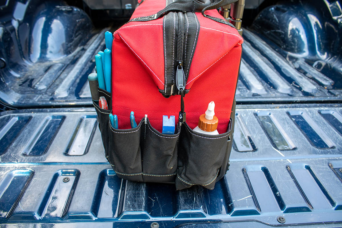 Sac à outils Husky Poches et rangements à profusion