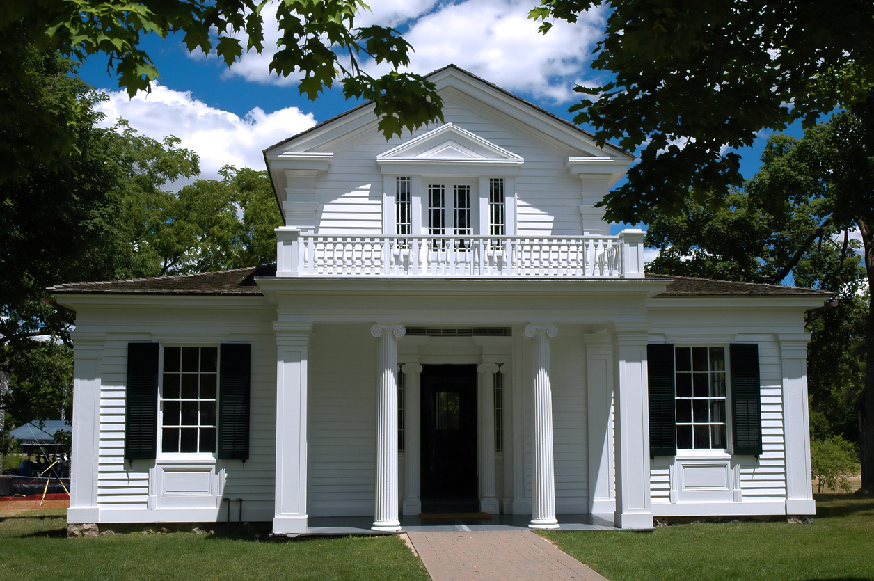 types of houses greek revival