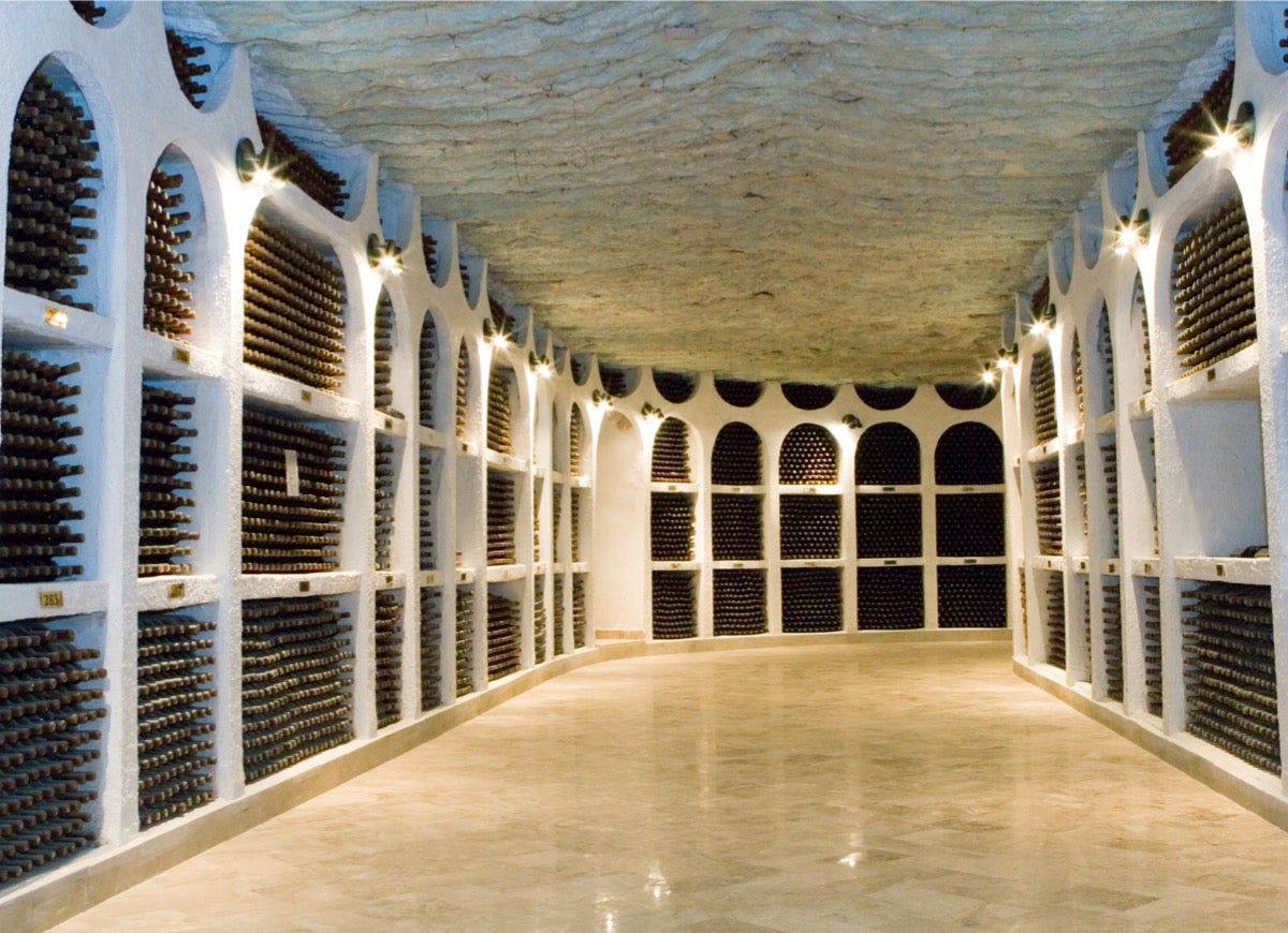 12 Stunning Home Wine Cellars to Inspire Oenophiles