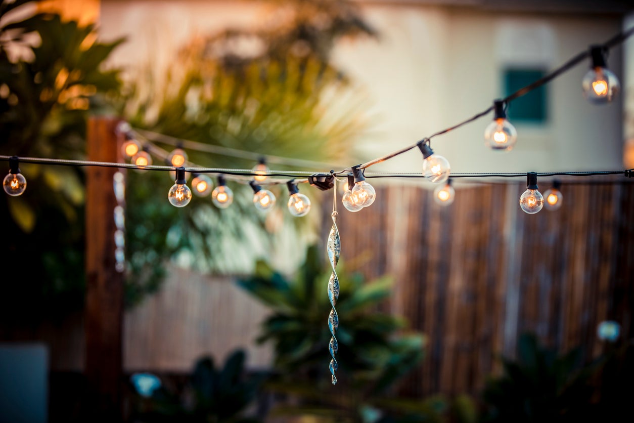 The Best Places to Install Solar Lights in Your Outdoor Space