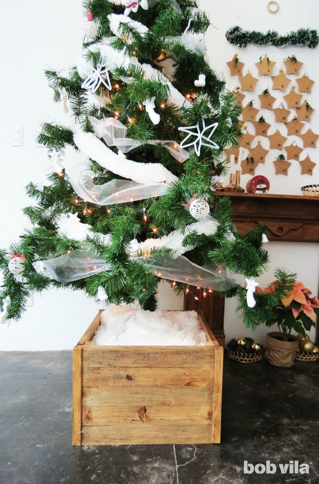 How to Make a DIY Christmas Tree Stand