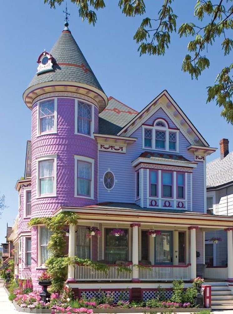 18 Victorian Homes We Love